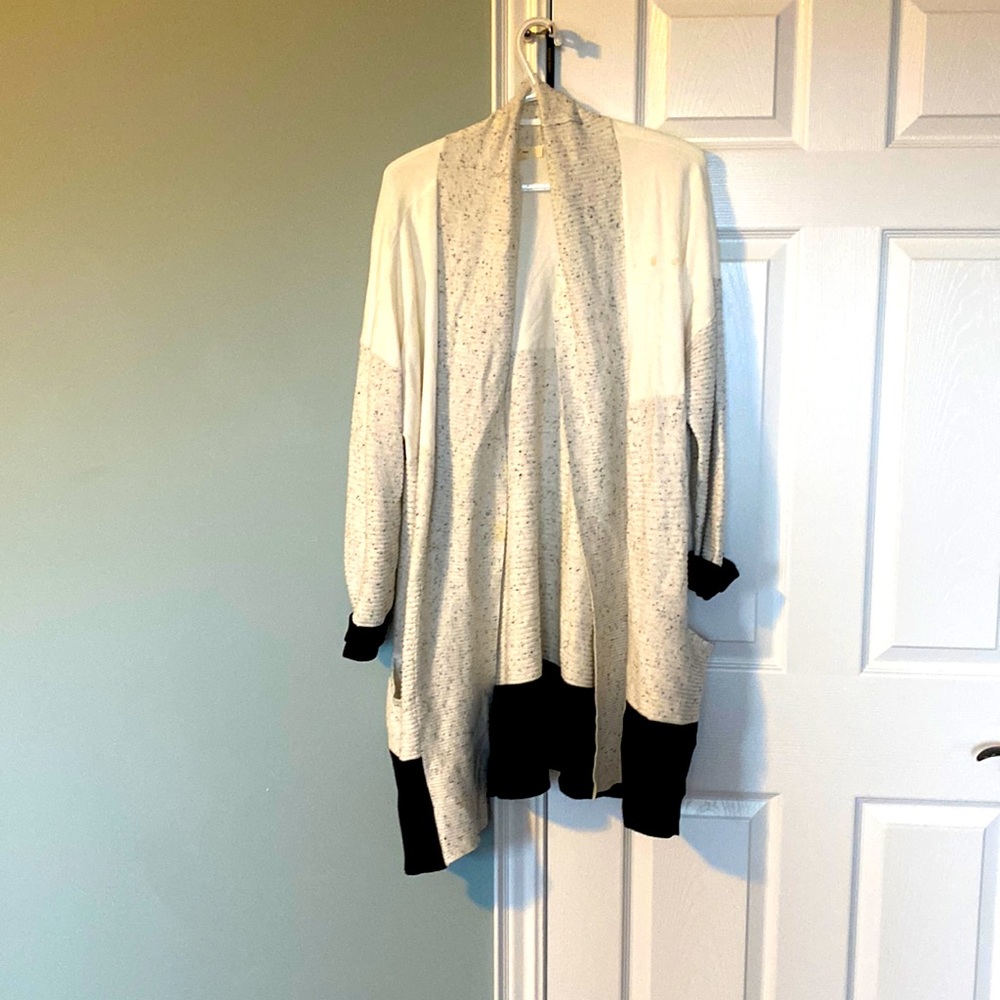 Cardigan sweater